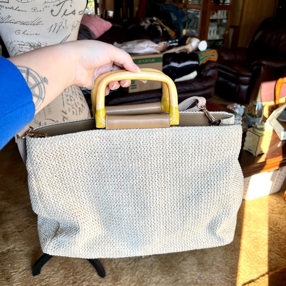 Vintage Fossil woven purse with wooden handles - Picture 12 of 16